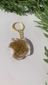 Şeffaf Epoksi İçinde Gold Süslemeli Apple Elma Şekil Gold Aksesuarlı Anahtarlık El Yapımı Hediyelik thumbnail 1