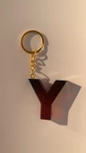 Y Harfi Kırmızı Renk Siyah Dumanlı Süs Gold Aksesuarlı Epoksi Anahtarlık El Yapımı Hediyelik thumbnail 1