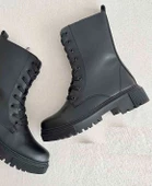 Bağcıklı Yan Fermuarlı Postal Bot Siyah thumbnail 1