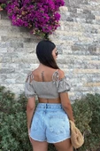 Omuzdan Baglamalı Crop Bluz thumbnail 4