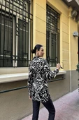 Desenli Saten Siyah Gömlek thumbnail 5
