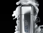 Carolina Herrera 212 VIP EDT 100 ml Erkek Parfüm thumbnail 2