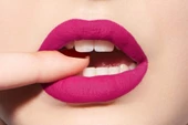Dior Rouge 787 Exuberant Matte Ruj thumbnail 2