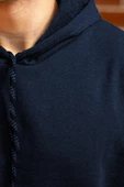Erkek Lacivert Düz Basic Kapüşonlu Cepli Oversize Sweatshirt 21ESWT1KNG thumbnail 3