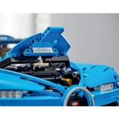 LEGO Technic 42083 Bugatti Chiron Araba (3599 Parça) thumbnail 10