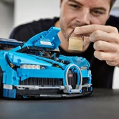 LEGO Technic 42083 Bugatti Chiron Araba (3599 Parça) thumbnail 3