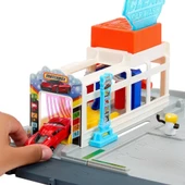 Matchbox Aksiyon Sürücüleri Oyun Seti HNJ54 thumbnail 4