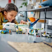 LEGO City 60367 Yolcu Uçağı (930 Parça) thumbnail 8