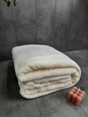 Aurora Krem Çift Kişilik Welsoft Peluş Battaniye thumbnail 1