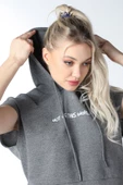 Kadın Baskılı Kapüşonlu Crop Sweat K.gri thumbnail 6