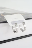Kadın 316 L Paslanmaz Çelik 2,5 cm Elips Model Küpe thumbnail 2