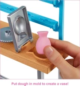 Barbie Sanat Atölyesi Oyun Seti HCM85 thumbnail 3