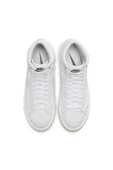 Blazer Mid '77 Canvas Kadın Sneaker Ayakkabı thumbnail 4