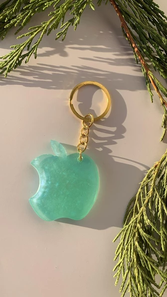 Parlak Mint Yeşili Renk Gold Aksesuarlı Apple Elma Şekil Anahtarlık El Yapımı Epoksi ürün görseli 1