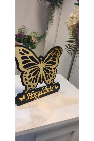 kelebek desenli pleksi hoşgeldiniz kapı süsü ürün görseli 1