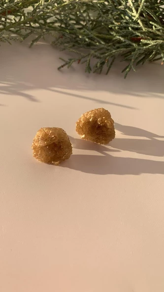 Kahverengi Gold Renkli Kristal Şekil Gümüş Aksesuarlı Epoksi Küpe El Yapımı Hediyelik ürün görseli 1