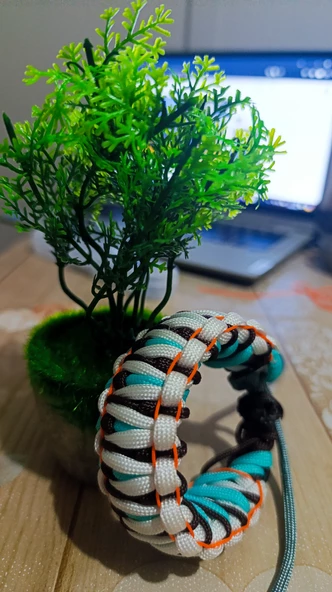 Paracord karışık renk dragon bileklik - Resim 6