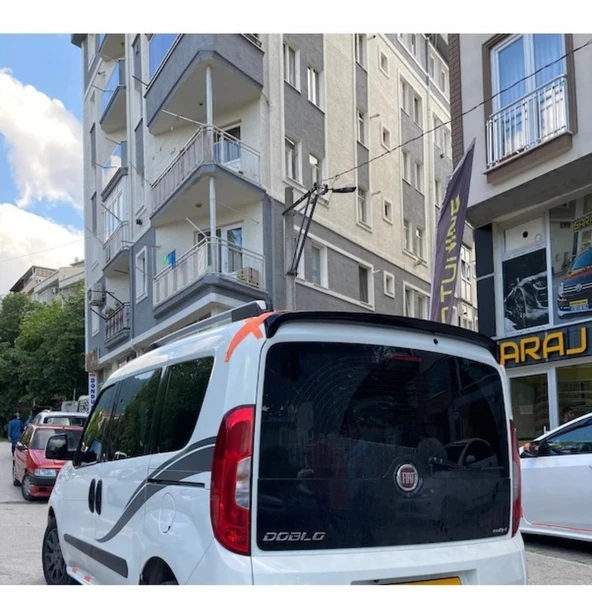 FİAT DOBLO 2010-2022 SİYAH KULAKLI SPOİLER (SRY) ürün görseli 1