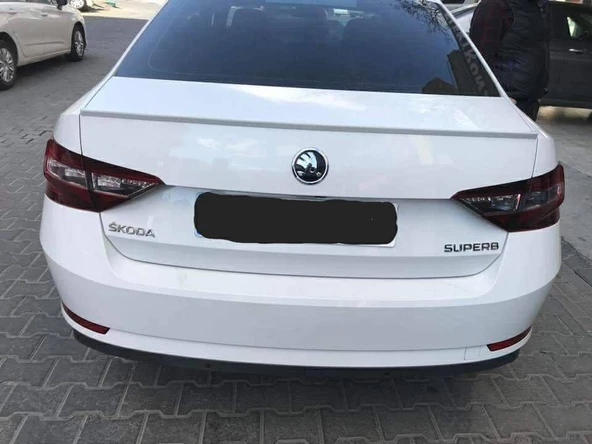 SKODA SUPER B BEYAZ SPOYLER (SRY) ürün görseli 1
