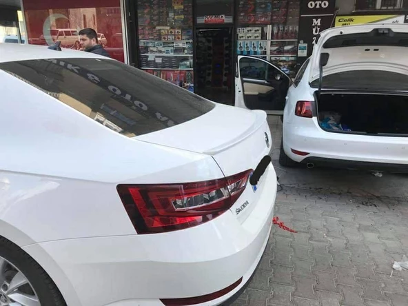 SKODA SUPER B ASTARLI SPOYLER (SRY) - Resim 2