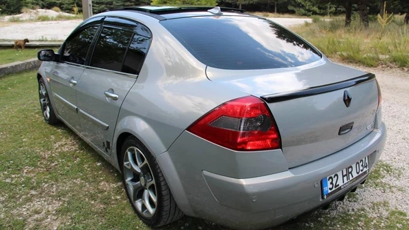 RENAULT MEGANE 2 SİYAH SPOİLER - Resim 2