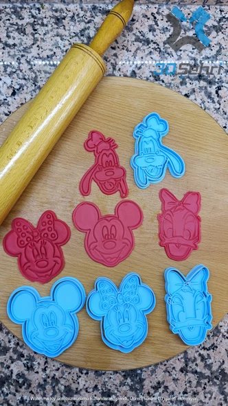 Mickey Mouse Kurabiye Kalıbı ve Şeker Hamuru Seti 4 Adet - 9 CM ürün görseli 1