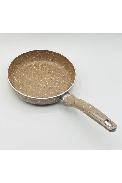 Cantef 20 CM YANMAZ YAPIŞMAZ TEK SAPLI TEFLON TAVA ürün görseli 1
