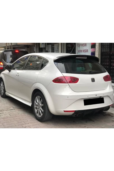 Seat Leon Mk2 2005-2012 PianoBlack Spoiler ürün görseli 1