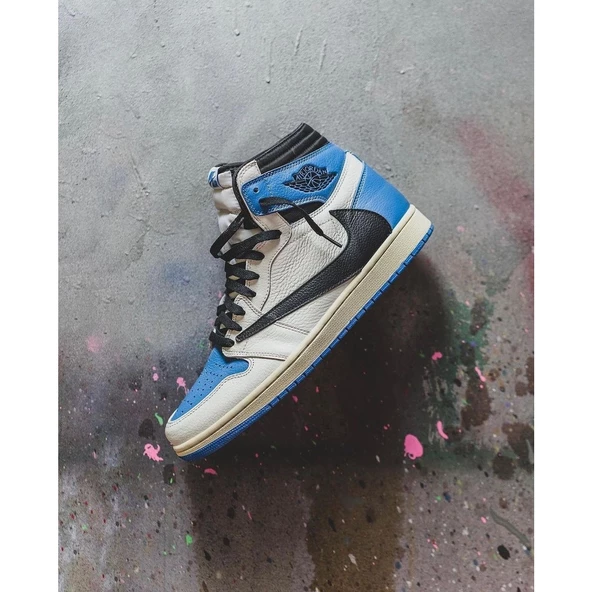 PTTAVM: Nike Air Jordan 1 High Travis Scott Fragment DH3227-105