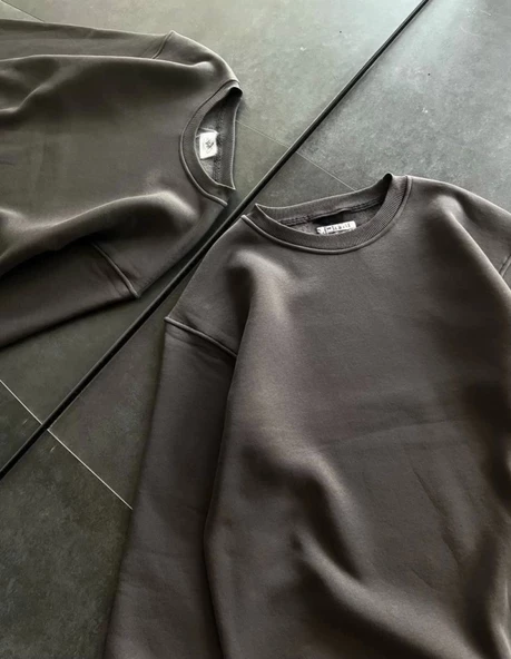 Kışlık Bisiklet Yaka Üç İplik Basic SweatShirt - Füme - Resim 2