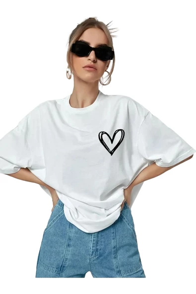 Kadın Kalp Baskılı Oversize T-shirt ürün görseli 1
