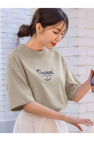 Kadın Thousand Baskılı Oversize T-shirt - Resim 4