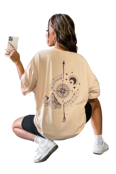 Unisex Bej Pusula Sırt Baskılı Oversize T-shirt ürün görseli 1