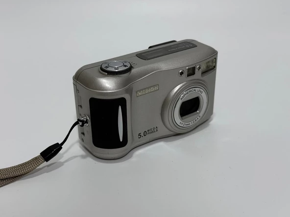 Medion MD 2998 5MP Kompakt Dijital Fotoğraf Makinesi 2.El ürün görseli 1