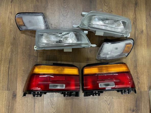 KaragözOtomotiv Toyota Corolla Ae101 Ön Far + Sinyal + Stop Seti 1993-1998 Uyumlu ürün görseli 1