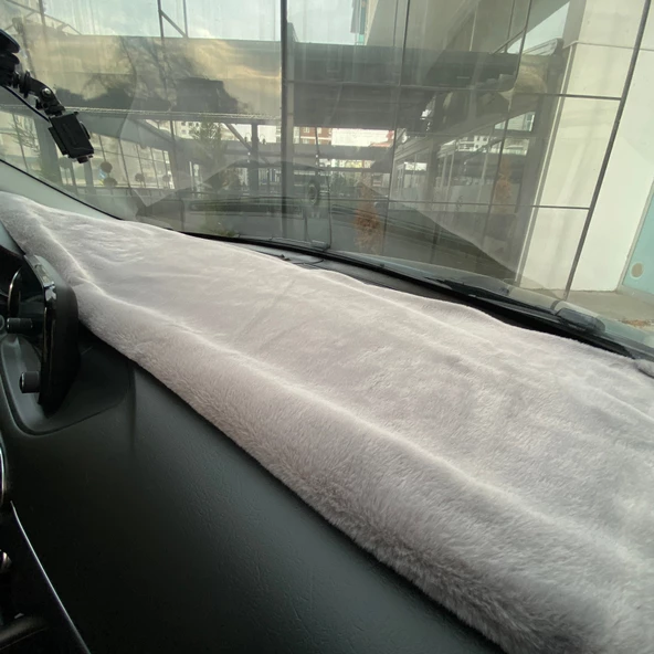 Yumuşak Tüylü Oto Torpido Bagaj Üstü Örtü Peluş Halı Gri 150x40cm ürün görseli 1