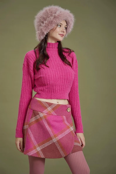 Pembe Desenli Büyük Düğmeli Kışlık Mini Etek ürün görseli 1