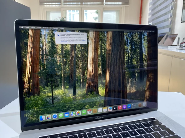 PTTAVM: MacBook Pro 15'' 2018 (A1990) İ7 16GB RAM 256GB SSD Gümüş
