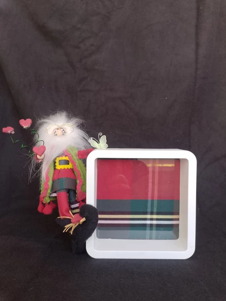 Ahşap çerçeveli komik Santa 3 boyutlu 15x23 cm ürün görseli 1