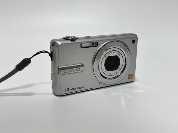 Panasonic Lumix DMC-F3 12Mp Kompakt Dijital Fotoğraf Makinesi 2.El ürün görseli 1