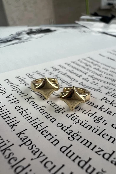 WESTERN STAR EXTRA MİNİ KÜPE 8MM ürün görseli 1