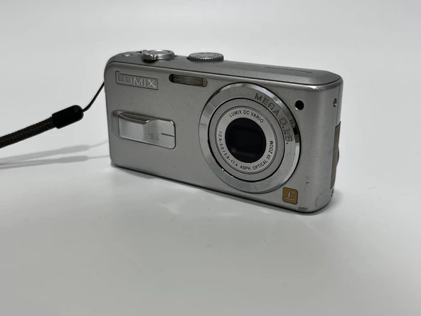 PTTAVM: Panasonic Lumix DMC-LS2 5MP Kompakt Dijital Fotoğraf