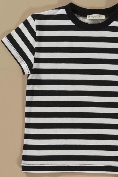 Çizgili Siyah Tshirt Şort Takım - Resim 3