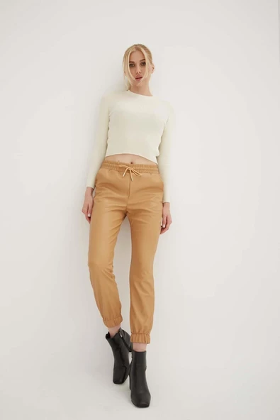 FASHION FRIENDS KADIN SUNİ DERİ PANTOLON 23K0452K1 ürün görseli 1