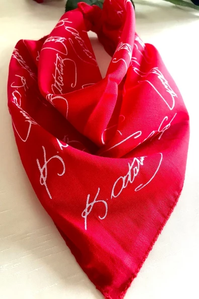 alsaccessories Atatürk Kırmızı Renk Imzalı %100 Cotton Bandana Fular ürün görseli 1