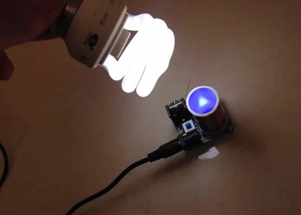 Demonte Mini Tesla Bobin Kit Modül  Kablosuz Enerji İletimi BD243 DC 9 / 12V Temassız Elektrik Transformatör Plazma Aktarım Proje Ödev Lehimleme Eğitim Seti - Resim 7