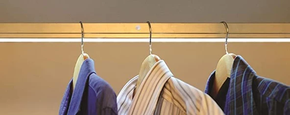 60 cm Siyah Alüminyum Gövde Pille Çalışan Hareket Sensörü Gün Işığı Led Dolap Askı Borusu ürün görseli 1