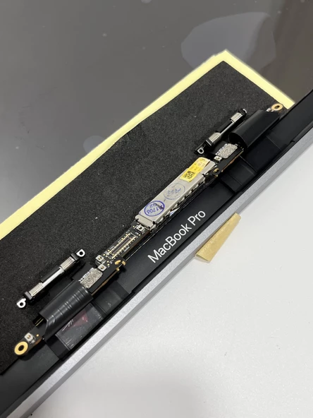 Apple Macbook Pro A1706 LCD Ekran ve Kasa - Resim 6