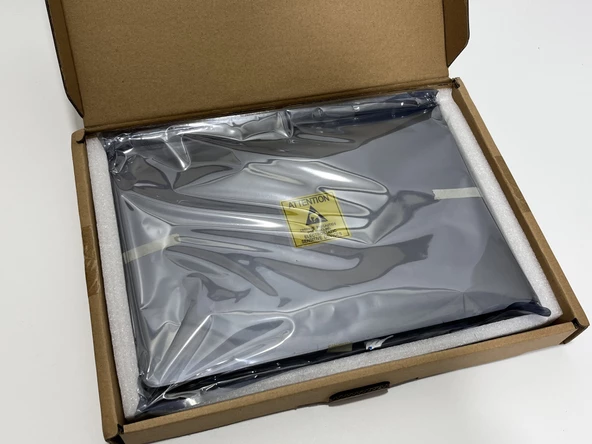 Apple Macbook Pro A1706 LCD Ekran ve Kasa - Resim 4