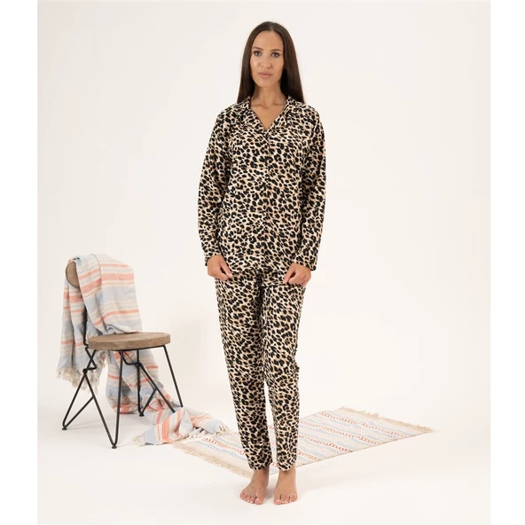 Estiva Leopar Desen Önden Düğmeli Süet Bayan Pijama Takım ürün görseli 1